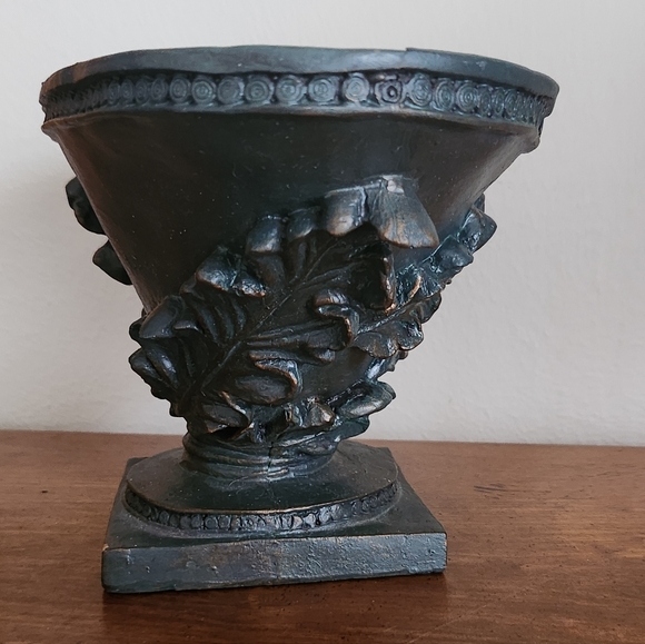 Antique Grey Vase - Picture 6 of 14
